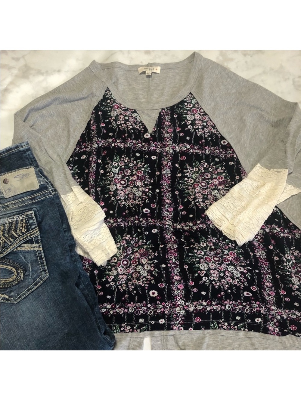 Umgee Boho Floral Raglan Top with Lace Sleeves - Gray and Black